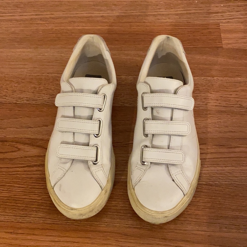 Veja Sneakers, white smooth leather, velcro closure, size women’s 9